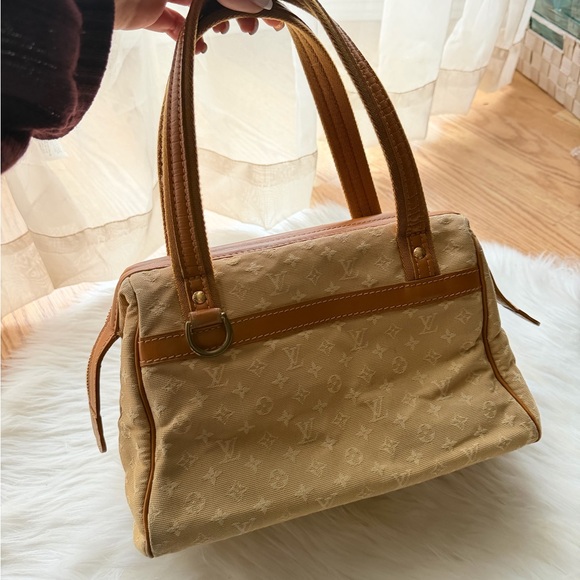 Authentic Louis Vuitton Josephine PM hand bag - Picture 6 of 9